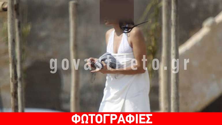 Ποια Ελληνίδα ηθοποιός «κρύβεται» με μια πετσέτα στην παραλία